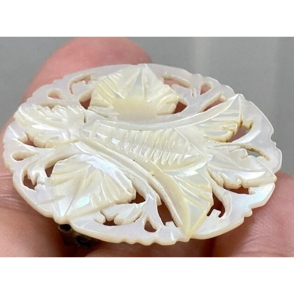 Vintage Intricate Hand Carved Made in Bethlehem Mother of Pearl‎ Star Pin Brooch